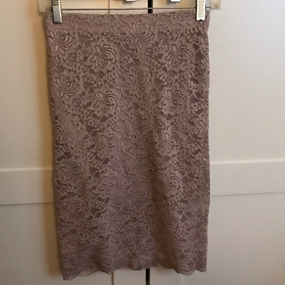 Nude lace pencil skirt